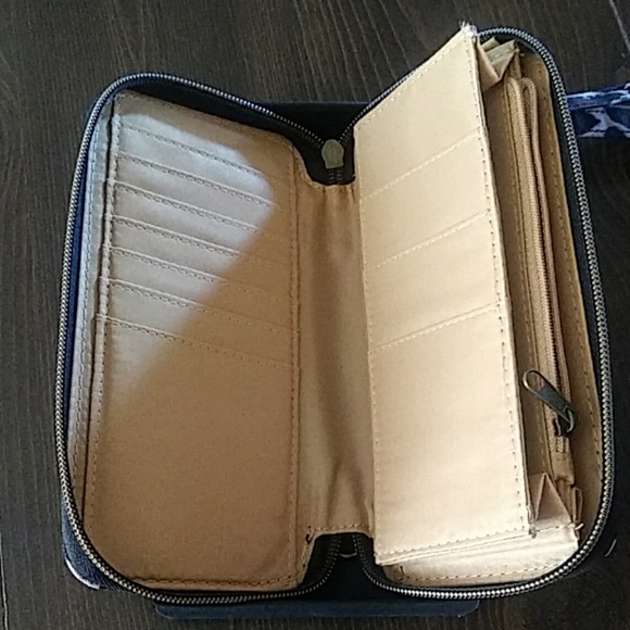 Wallet - Picture 3 of 8